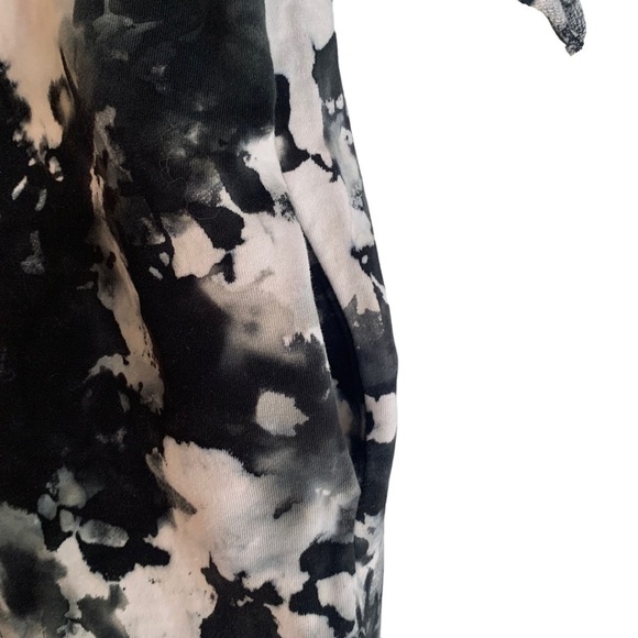 Rock ‘N Karma Original Hi/Lo Tie Dye Relaxed Fit Dress - Picture 4 of 11
